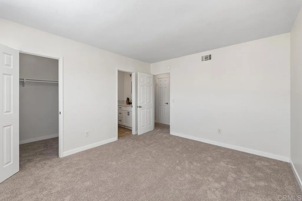 https://cdn.realtyfeed.com/cdn/127/306746799/53d97dbbbf2bd0ea4a908a927fb309f8.webp