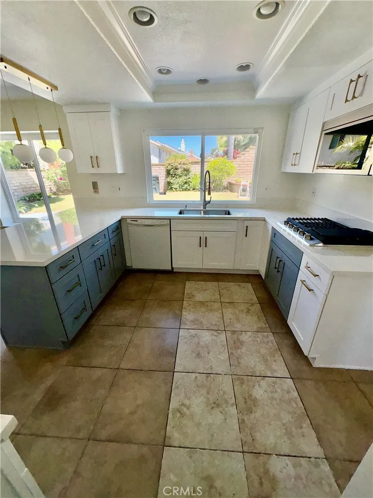22185 Crane Street, Lake Forest, CA 92630 - Photo 5 of 14, Lake Forest, CA
