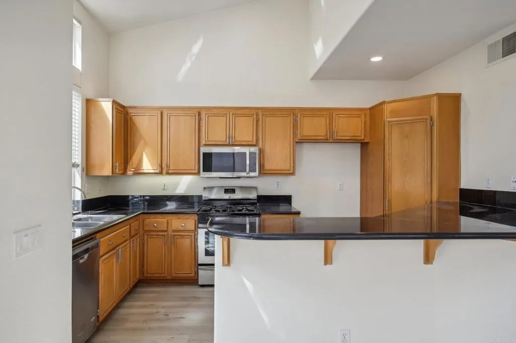 https://cdn.realtyfeed.com/cdn/127/306746874/605019f745772c44ecfed1ab1029df84.webp