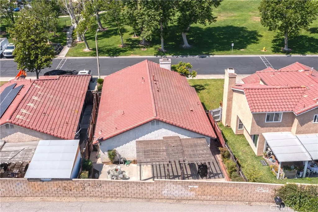 1237 S Althea Avenue, Rialto, CA 92376 - Photo 3 of 49, Rialto, CA