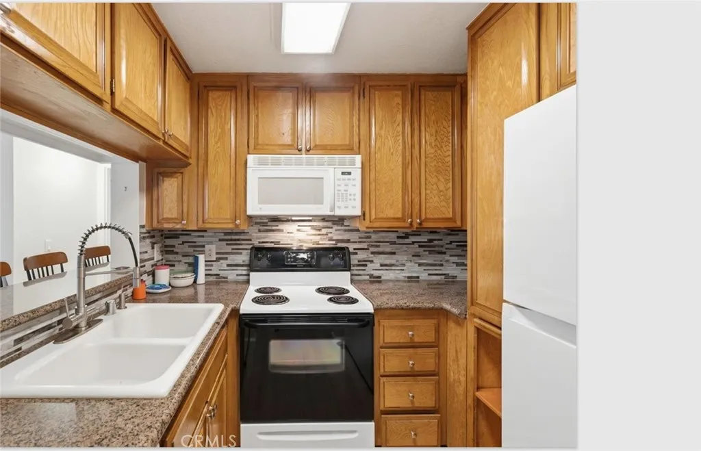 https://cdn.realtyfeed.com/cdn/127/306746895/35e190ae8742e669e9228526f445dac5.webp