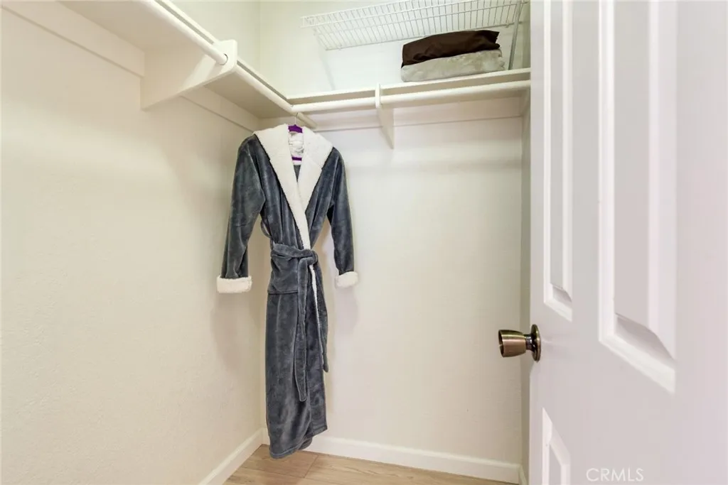 https://cdn.realtyfeed.com/cdn/127/306746895/45dba135b6499dfef3ecf5f947bdb943.webp