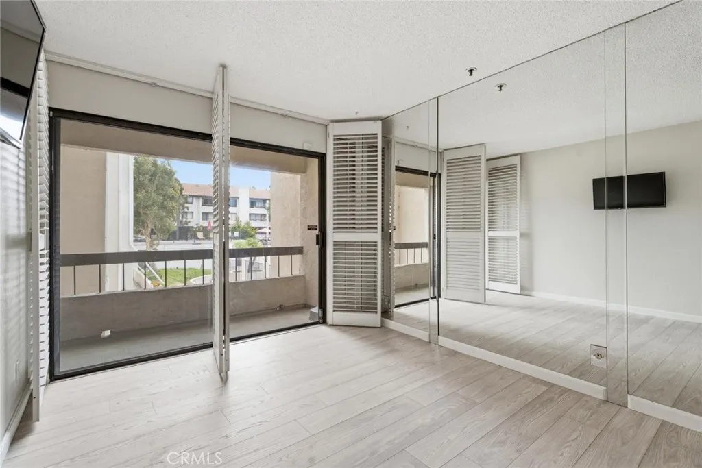 https://cdn.realtyfeed.com/cdn/127/306746895/917146f5310af85c760cd6ed23a5bc96.webp