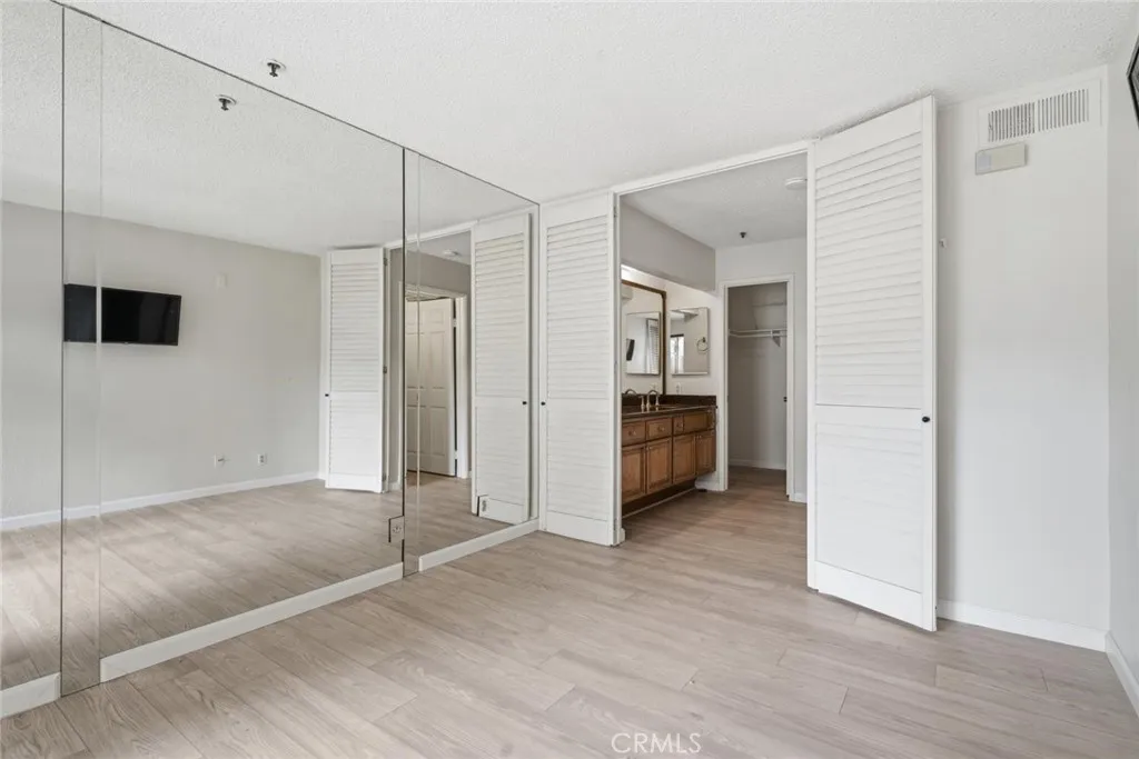 https://cdn.realtyfeed.com/cdn/127/306746895/ec9a9c092ac06de0b7f37af12daa9e7a.webp