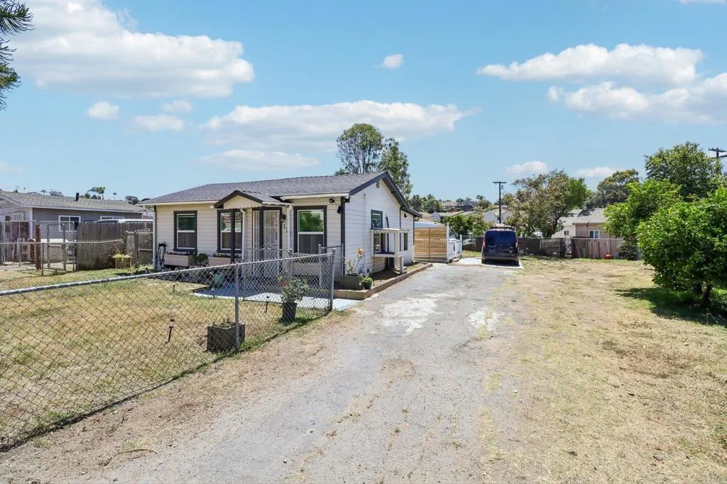 https://cdn.realtyfeed.com/cdn/127/306746917/72615b1d90103e35c4f2b3671fcc14af.webp