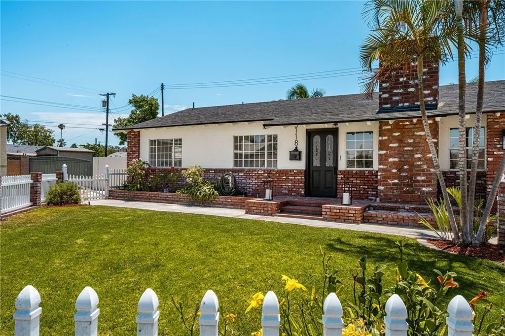3118 W Aliso Pl West, Anaheim, CA 92804 - Photo 4 of 69, Anaheim, CA