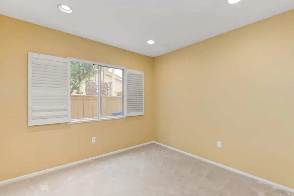 https://cdn.realtyfeed.com/cdn/127/306746988/352c155bd92247e915c70a782db11828.webp