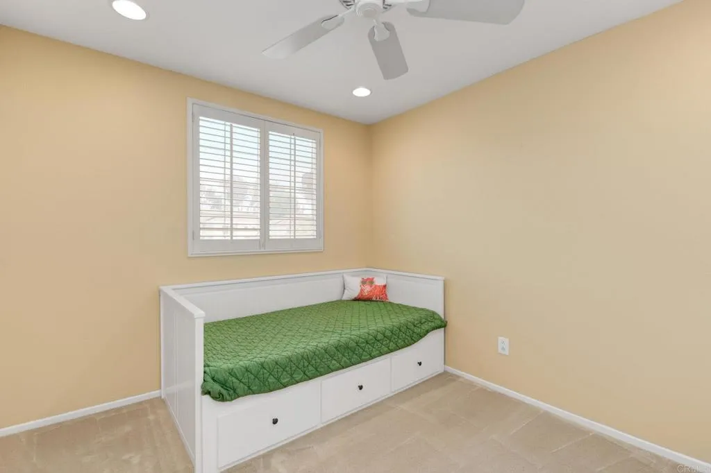 https://cdn.realtyfeed.com/cdn/127/306746988/bb2823a9274d9c710c2de7531c86db2f.webp