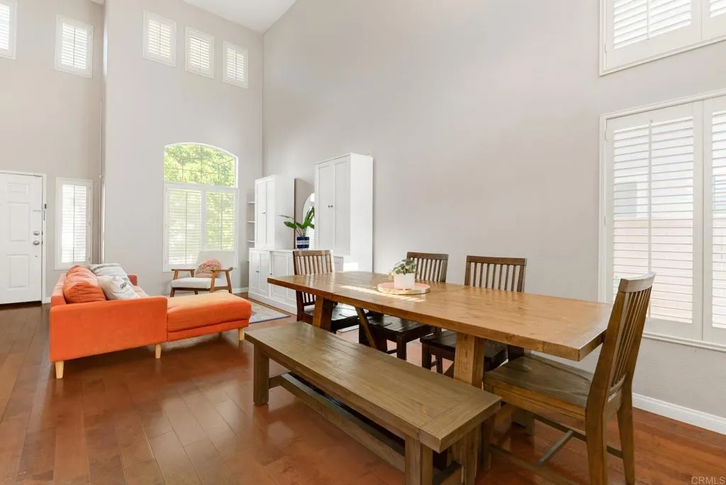 https://cdn.realtyfeed.com/cdn/127/306746988/bb3eb6276693957a3ab6c4f3cf48cf30.webp