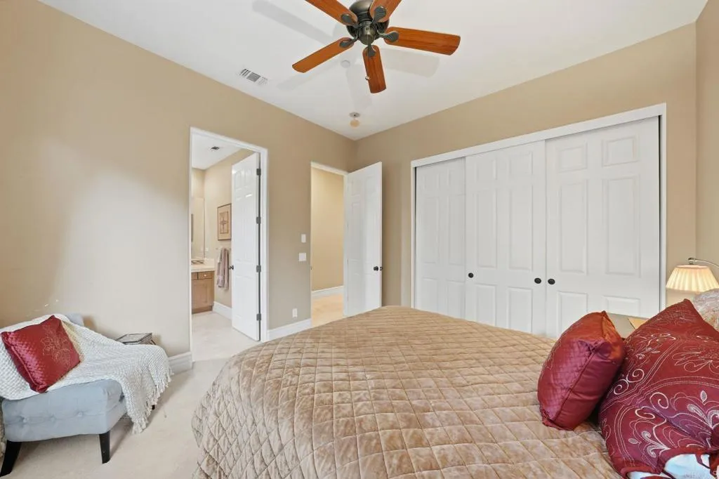 https://cdn.realtyfeed.com/cdn/127/306746989/7649d30a18b6a55885d9b93c4f4d4314.webp