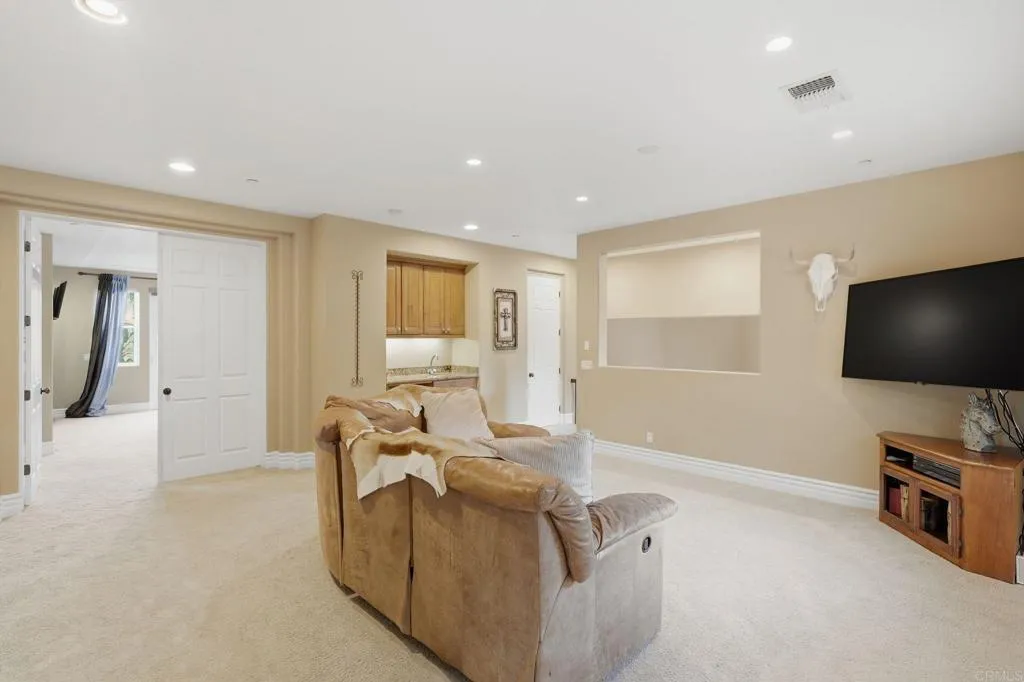 https://cdn.realtyfeed.com/cdn/127/306746989/800f3f589f1a83a0fc2a2c745697dc64.webp