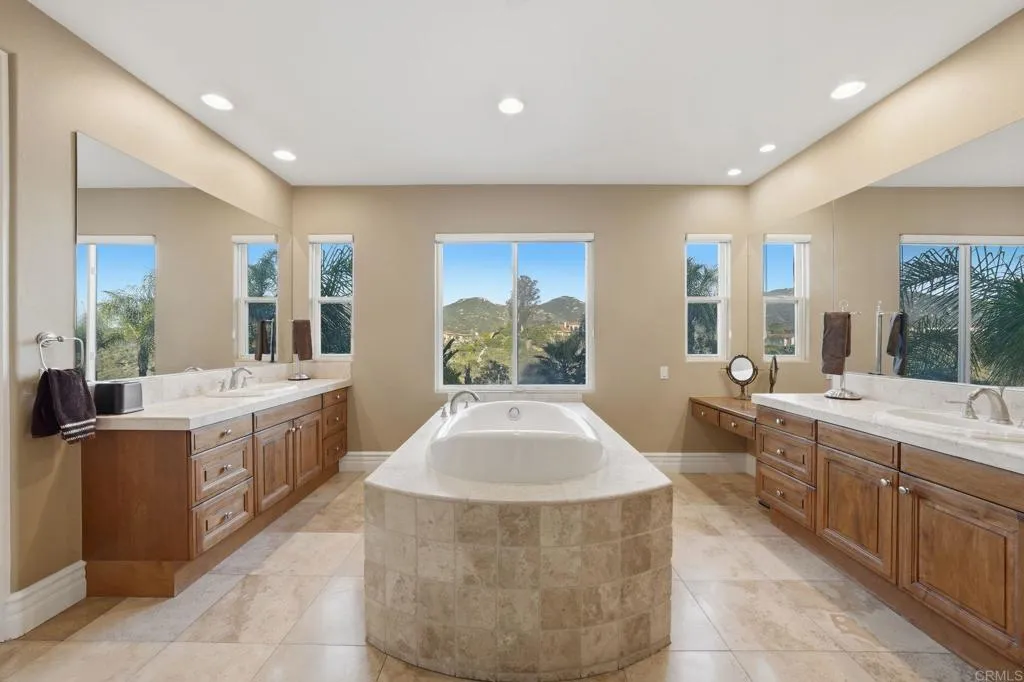 https://cdn.realtyfeed.com/cdn/127/306746989/81e0b47946e48e96f2c3118397ed0862.webp