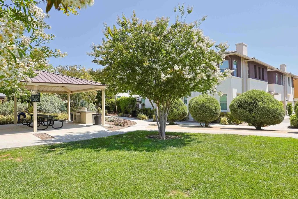 https://cdn.realtyfeed.com/cdn/127/306746991/5b6dd61847266c8187aad12b0ec0b598.webp