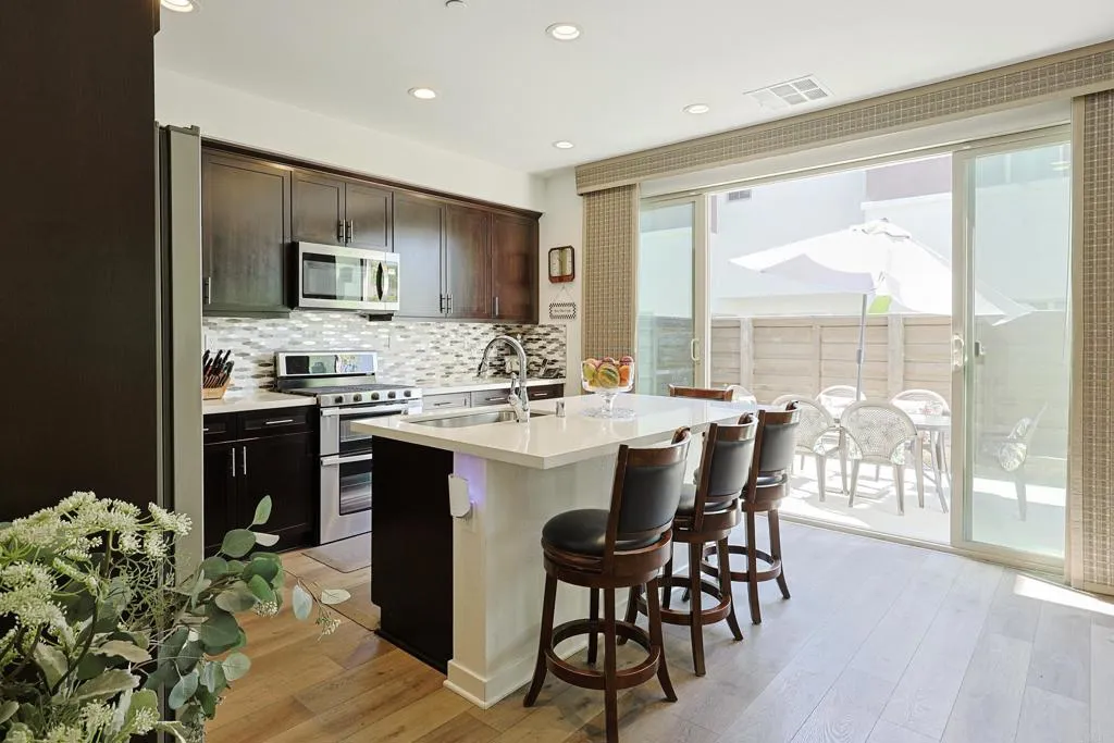 https://cdn.realtyfeed.com/cdn/127/306746991/8abc7f4c519982aaf7c1c7c16f97f6e3.webp