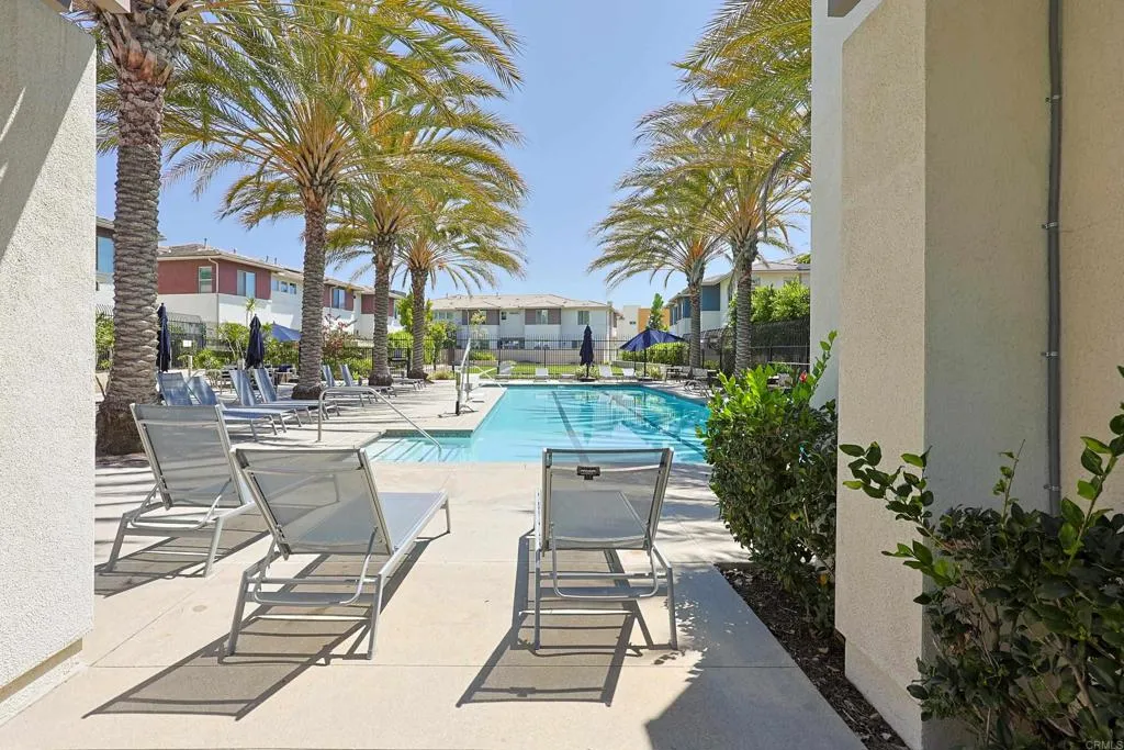 https://cdn.realtyfeed.com/cdn/127/306746991/aaf8a3d653a442b757b80d9b9b5fb15f.webp