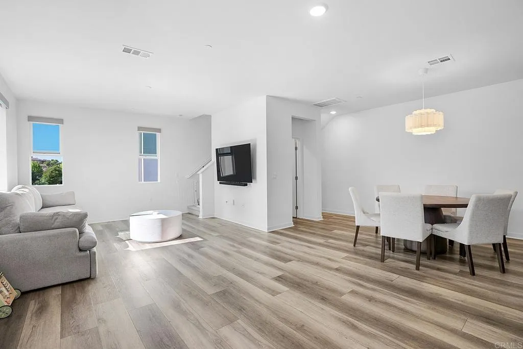 Photo #2: PTP2604670 Listing: Photo #2
