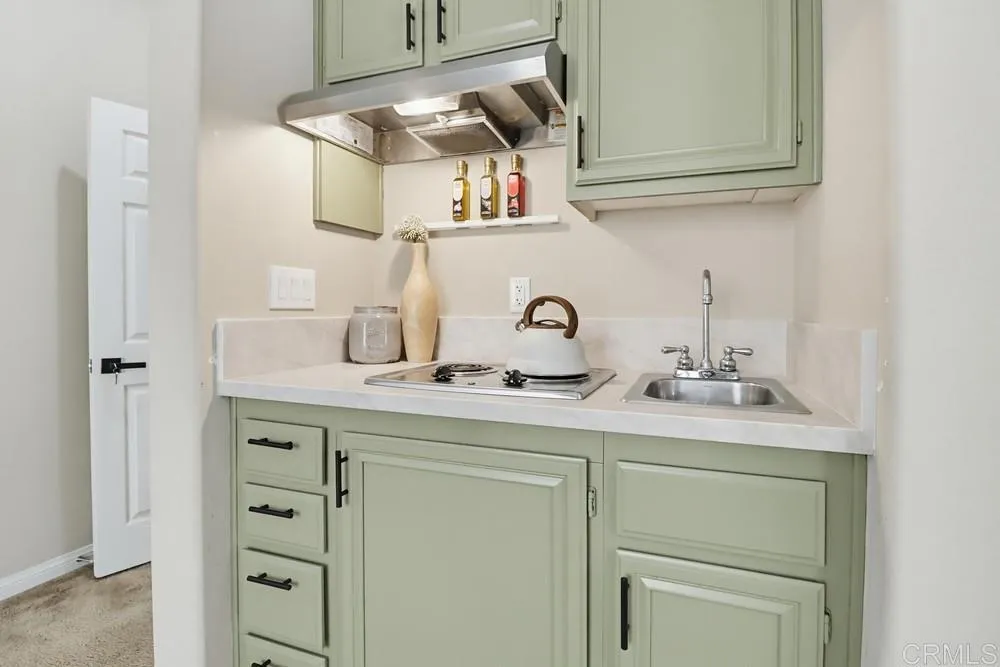 https://cdn.realtyfeed.com/cdn/127/306747008/0f6bf2d913fb55d123e0c4d5d6fbf07c.webp