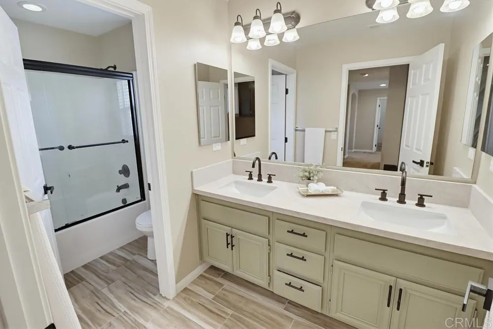 https://cdn.realtyfeed.com/cdn/127/306747008/516a2e9260d9b4cfcdaa6d557ca50d46.webp