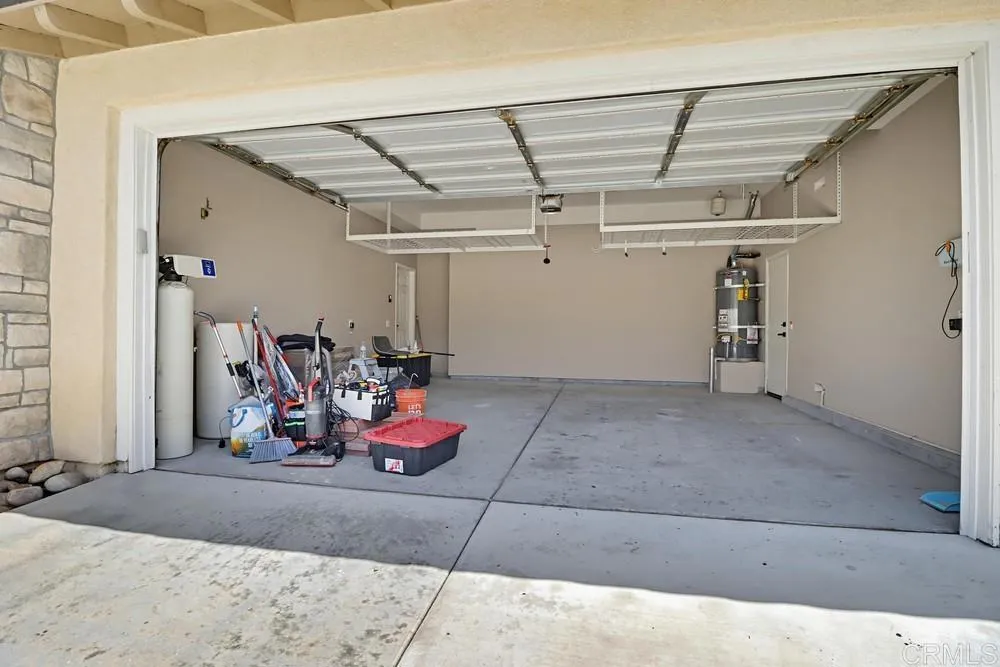 https://cdn.realtyfeed.com/cdn/127/306747008/735ce1adc97e4febb473e4495f308709.webp