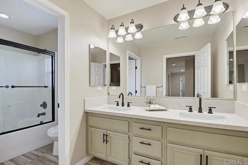 https://cdn.realtyfeed.com/cdn/127/306747008/8a6d7c66eaddf457eedb2a0b65de1fba.webp