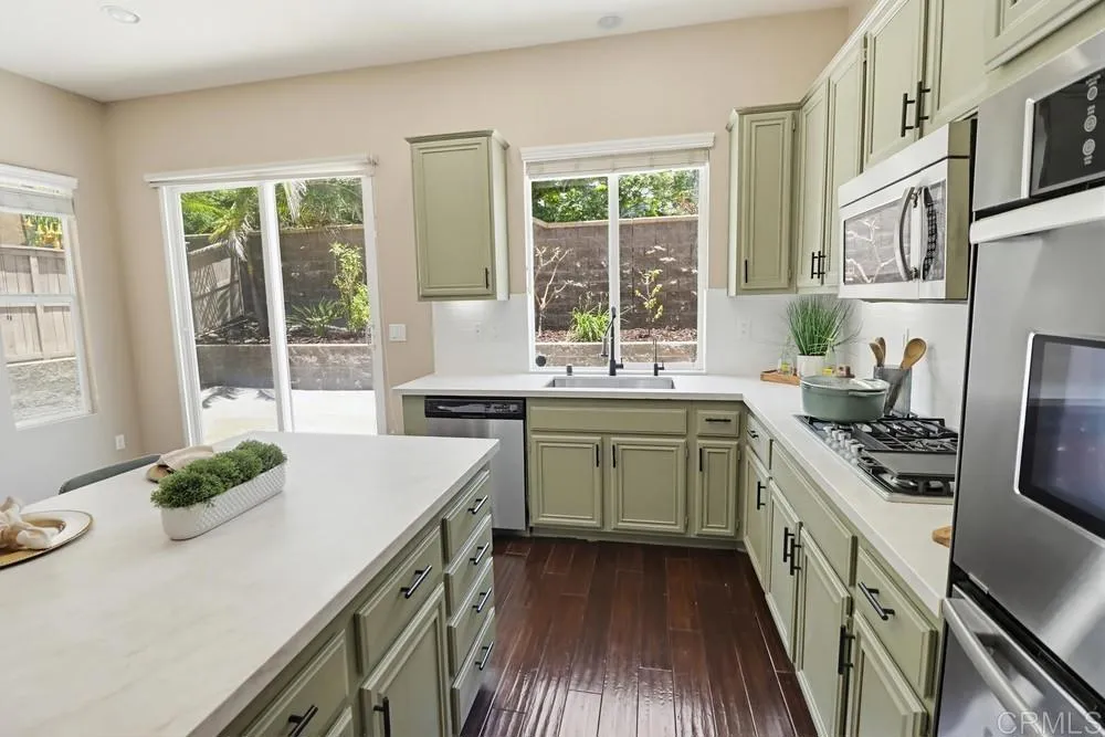 https://cdn.realtyfeed.com/cdn/127/306747008/c72085b3e329d54047e134a104ba151b.webp