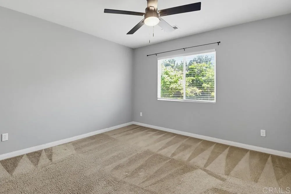 https://cdn.realtyfeed.com/cdn/127/306747008/d27e50006c72e80a19d6de2891f330cc.webp