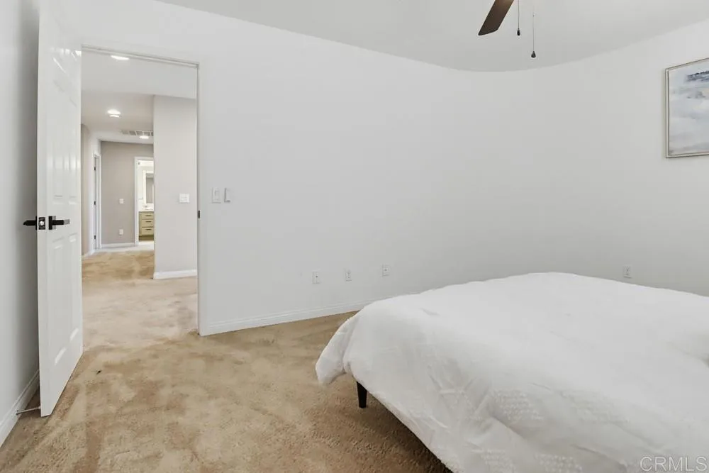 https://cdn.realtyfeed.com/cdn/127/306747008/ef120456b9d1c2fe34492326a5332f03.webp