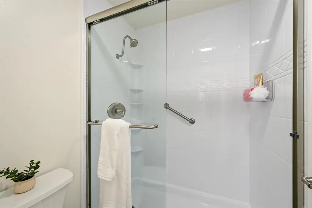 https://cdn.realtyfeed.com/cdn/127/306747016/530988a12382bcca8bf98b837e58dc42.webp