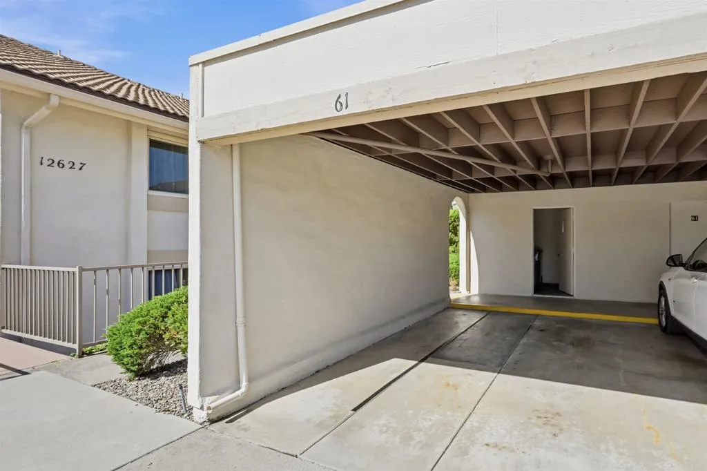 https://cdn.realtyfeed.com/cdn/127/306747016/7cf3996f69a44125247beb3359a9e5f4.webp