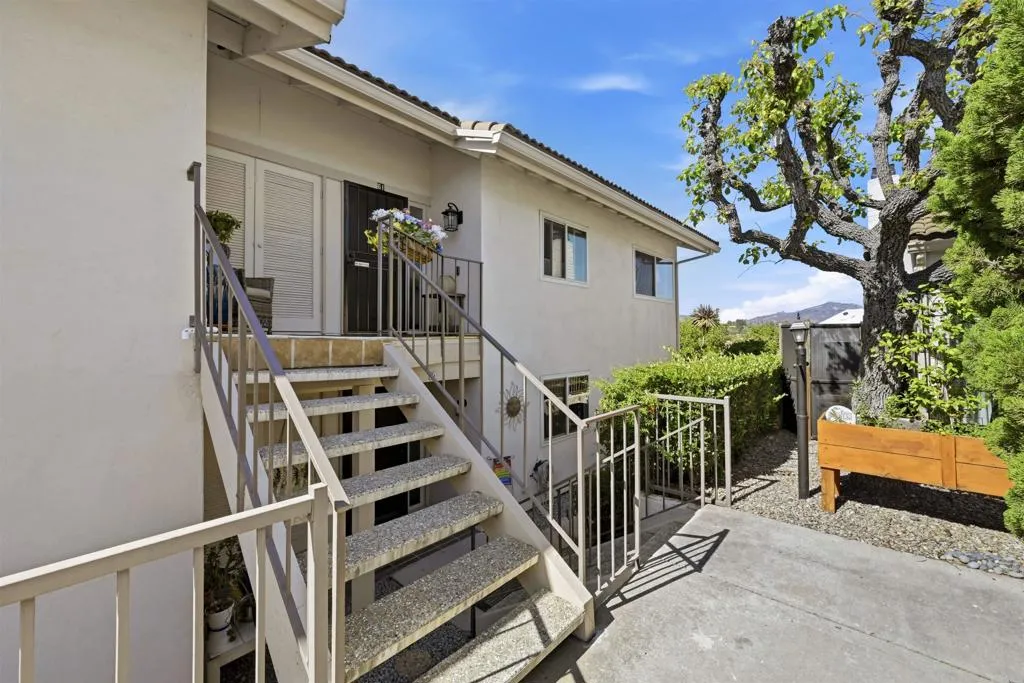 https://cdn.realtyfeed.com/cdn/127/306747016/fb54017a4b2ba9c6fde6f1e60dffd2ef.webp