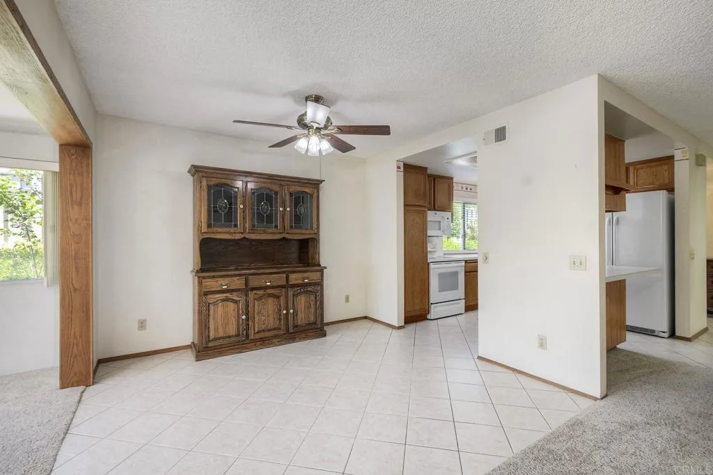 https://cdn.realtyfeed.com/cdn/127/306747018/a26bce0cf6a83f3fd4ff4c76d30335d2.webp