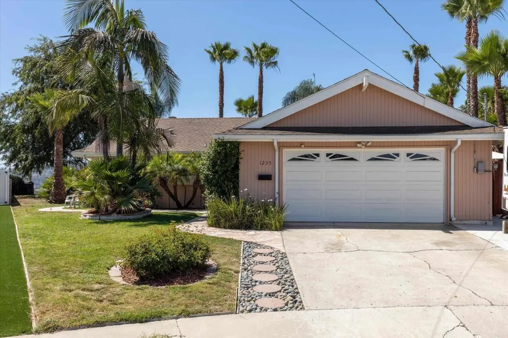 https://cdn.realtyfeed.com/cdn/127/306747020/0b1e5292063b2eeb555728a563b385df.webp