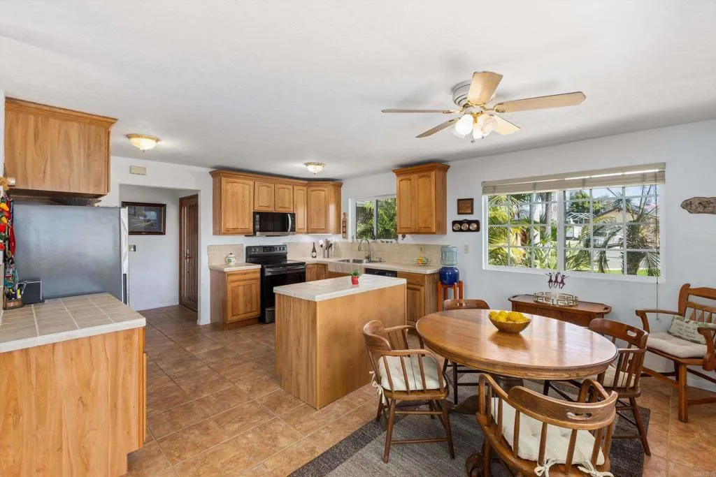 https://cdn.realtyfeed.com/cdn/127/306747020/c4119c1e3586d0dae27166b9d5c6d271.webp