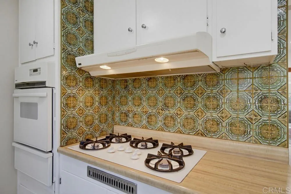https://cdn.realtyfeed.com/cdn/127/306747021/1641b6c64cfd9e85a26c337526df51a2.webp