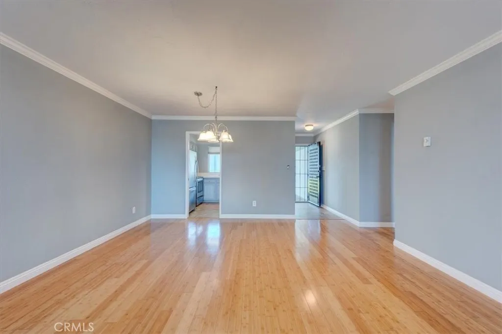 https://cdn.realtyfeed.com/cdn/127/306747034/99076892d8a6af61ee80e65b1c3e61f4.webp