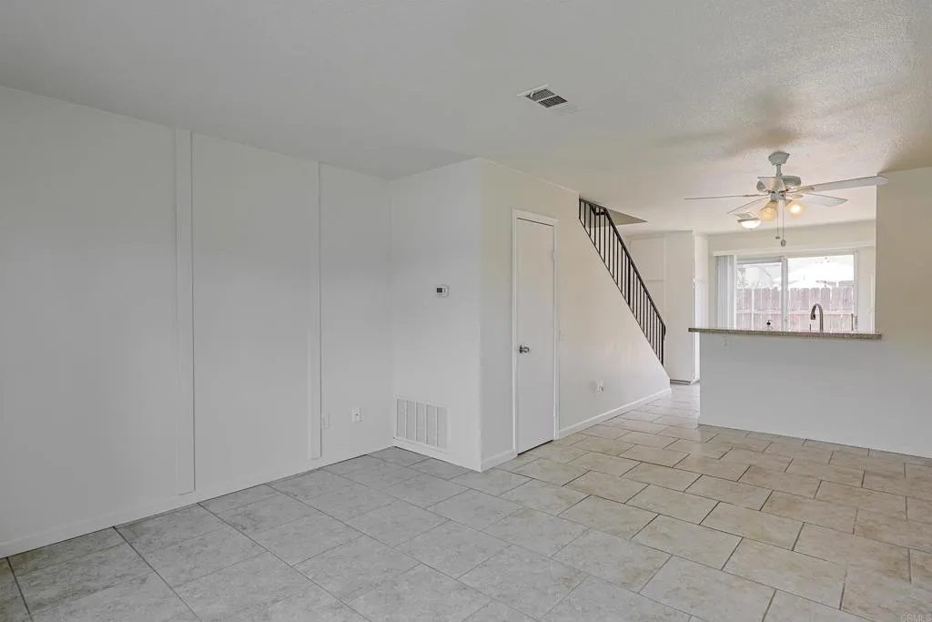 https://cdn.realtyfeed.com/cdn/127/306747045/028efd51437aa5085cbd5480ef510900.webp