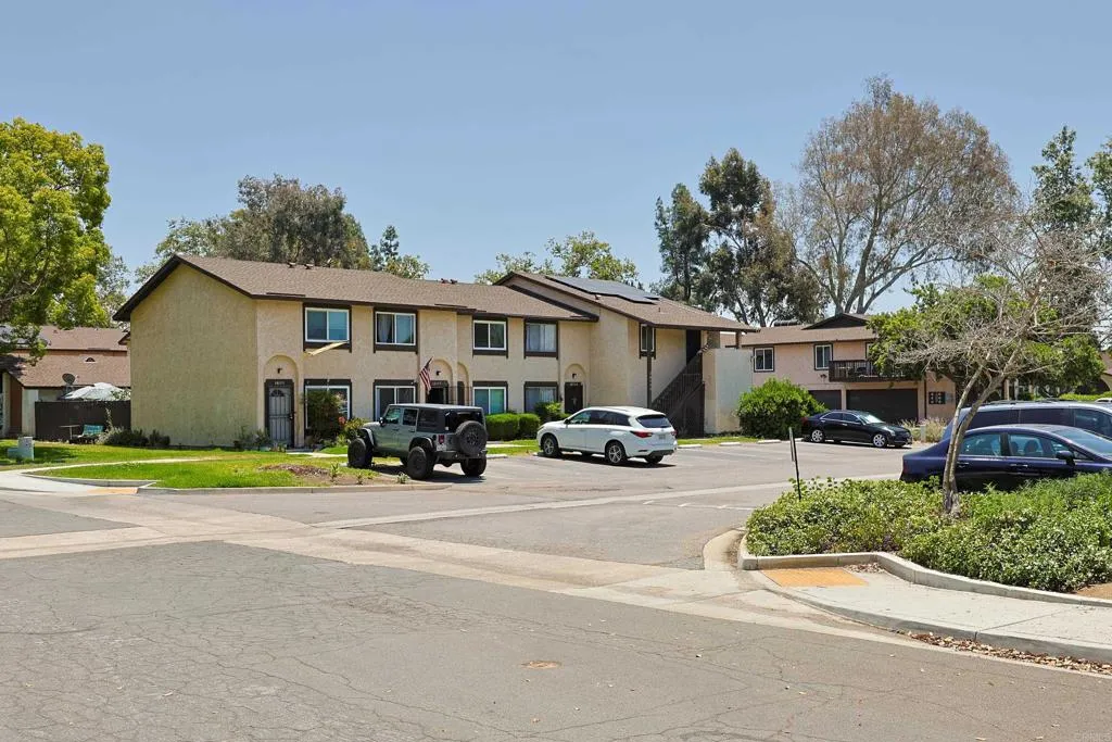 10139 Carefree Dr, Santee, CA 92071 - Photo 2 of 33, Santee, CA