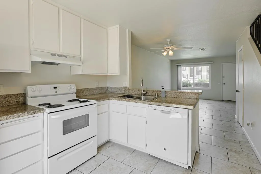 https://cdn.realtyfeed.com/cdn/127/306747045/63adccb478acc4a24cf4ea2c59cf38cf.webp