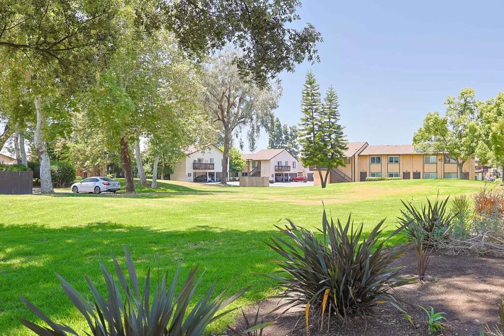https://cdn.realtyfeed.com/cdn/127/306747045/70344e1ac24598acc8dd369b3ee0d701.webp
