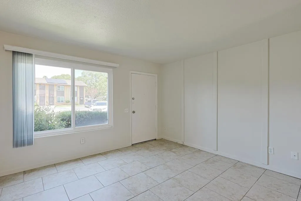 https://cdn.realtyfeed.com/cdn/127/306747045/e46893444c751005680062bdac3bfd81.webp