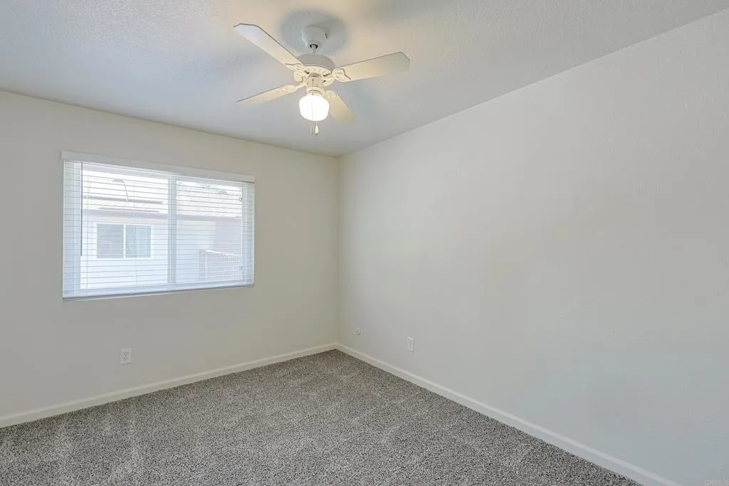 https://cdn.realtyfeed.com/cdn/127/306747045/e6952b856692396e3766bd01da03fd04.webp
