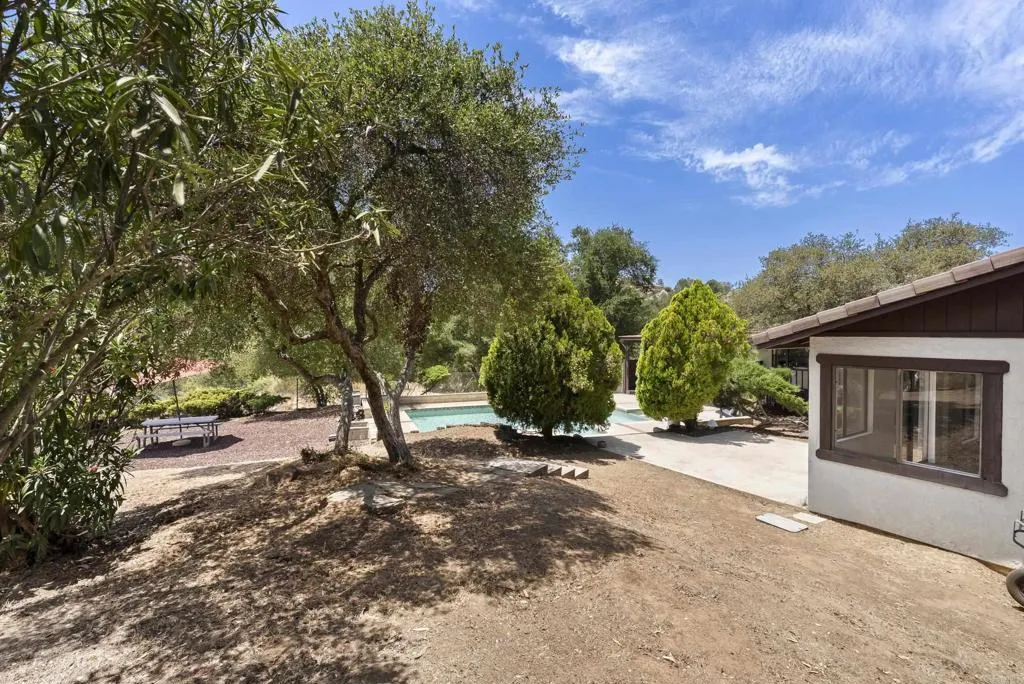 https://cdn.realtyfeed.com/cdn/127/306747068/2d64a23fc37293b4a173e9c773aa0150.webp