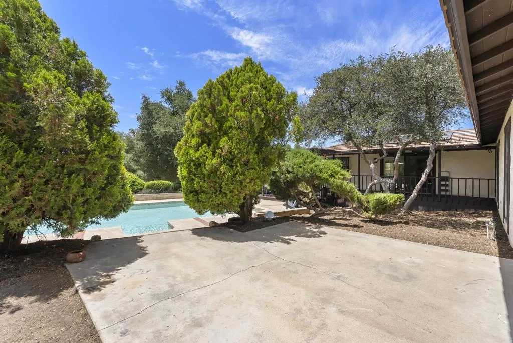 https://cdn.realtyfeed.com/cdn/127/306747068/5e0d0b08c0b3e62873dc51cdbcae9f7e.webp