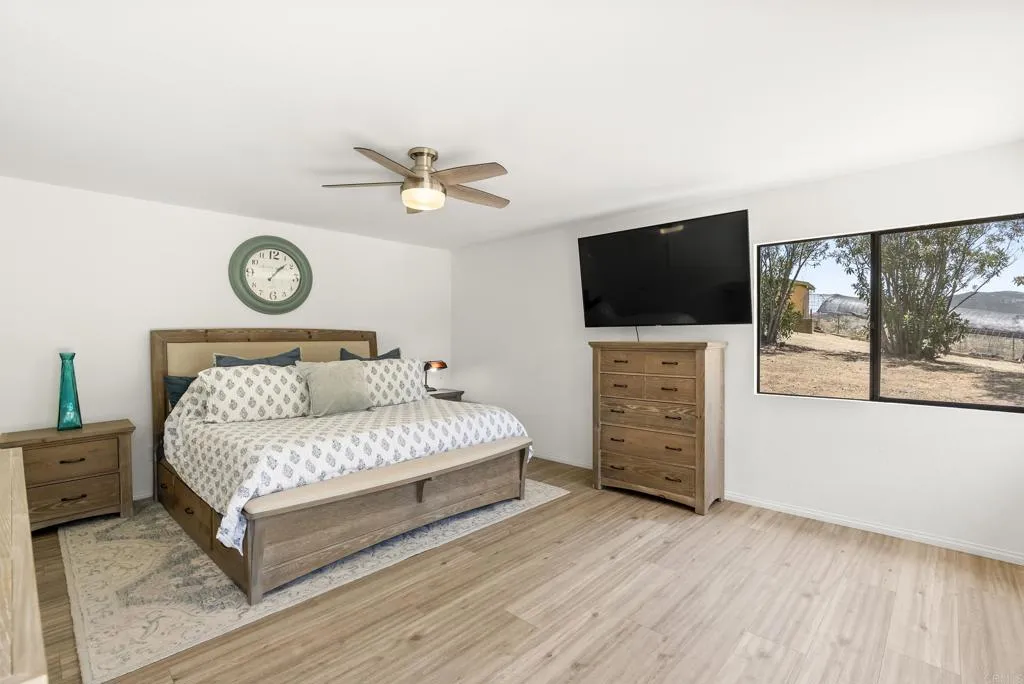 https://cdn.realtyfeed.com/cdn/127/306747068/66c9dc23211256b1c825f30d20bc19bd.webp