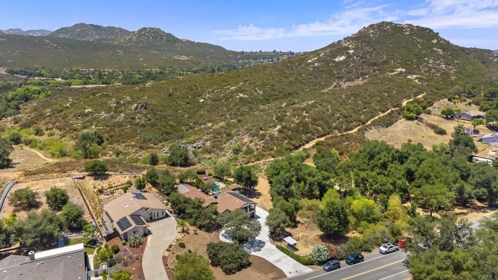 https://cdn.realtyfeed.com/cdn/127/306747068/a4c394752d4c3db999fca0dbe83cdfd8.webp