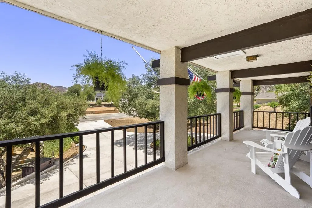 https://cdn.realtyfeed.com/cdn/127/306747068/c7dd8354fbeb1457faefd0da0c3d5990.webp