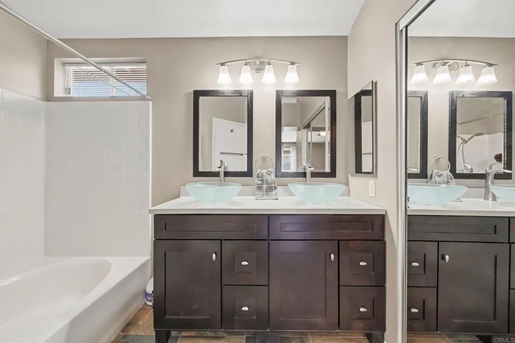https://cdn.realtyfeed.com/cdn/127/306747099/669746f8ce8a3f72f79bc2c12168c1fa.webp