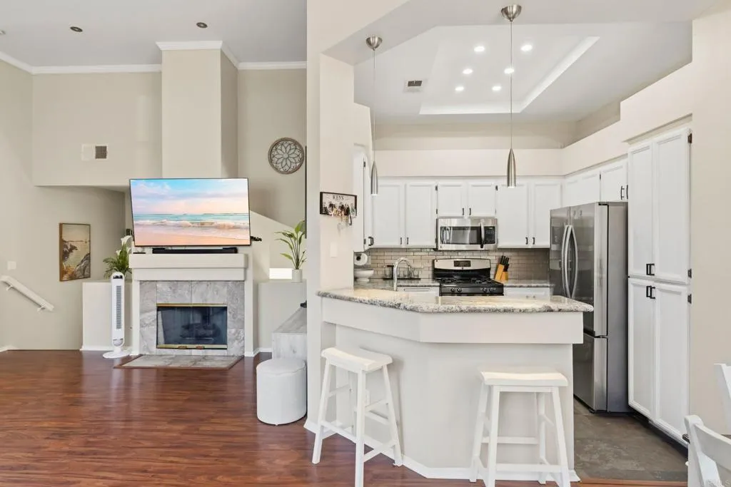 https://cdn.realtyfeed.com/cdn/127/306747099/8ee20729a816797353de26795f66487a.webp
