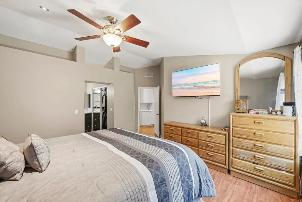 https://cdn.realtyfeed.com/cdn/127/306747099/fa96288e26b6f39bfac0882226c198b6.webp