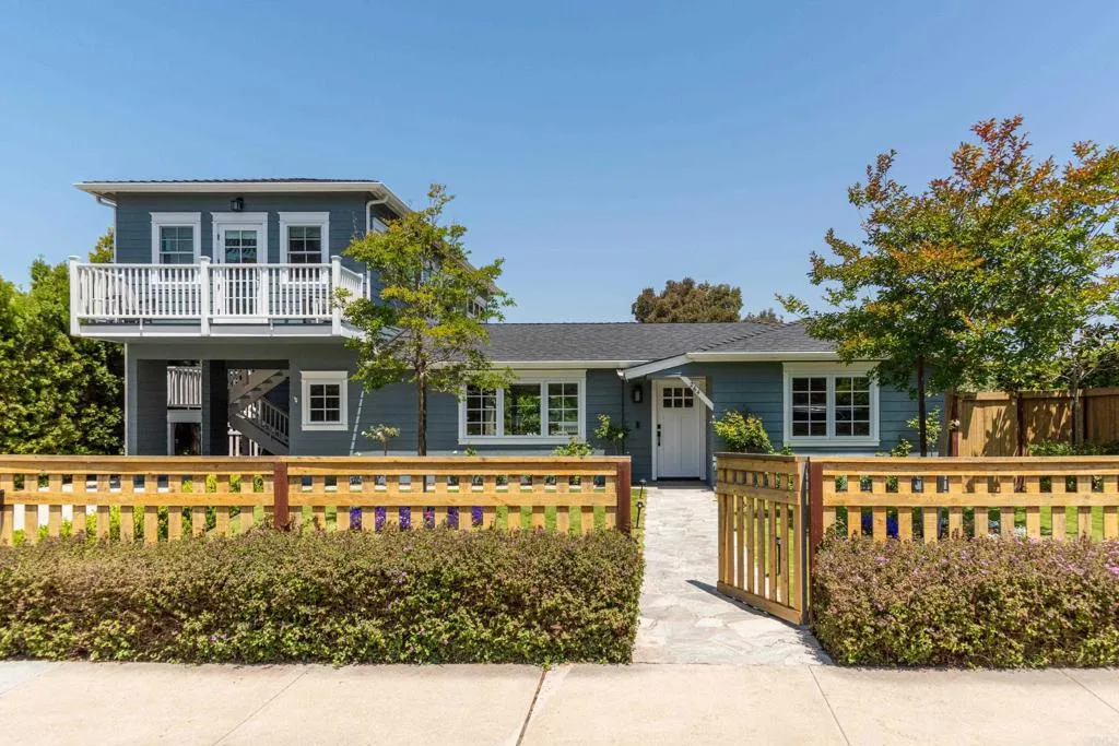 https://cdn.realtyfeed.com/cdn/127/306747111/76a0cc2c2fd7a7ced27c76d7f73ef817.webp